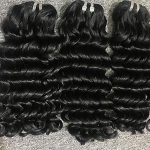 Cabello rizado vietnamita crudo Virgen sin procesar Super doble cutícula dibujada alineada Cabello crudo Proveedor de cabello humano rizado crudo natural - Product Image 2