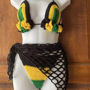 Conjunto de bikini de 2 piezas de ganchillo hecho a mano personalizado para mujer, estilo bohemio, sin espalda, push-up, con diseño de margaritas y logo frontal, ropa de playa - Product Image 1