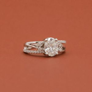 <b>Oval</b> & Round Cut <b>Moissanite</b> Diamond Prong Setting Elegant Occasion Flower <b>Ring</b> For Women’s - Product Image 3
