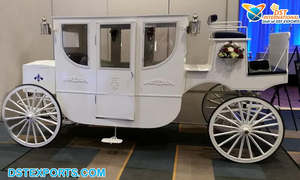 รถม้าแต่งงานสุดหรูสำหรับเจ้าสาว รุ่นแกรนด์แฟรี่เทล สีขาวทอง ดีไซน์แบบซินเดอเรลล่า พร้อมตกแต่งอย่างประณีต นำเข้าจากสหราชอาณาจักร - Product Image 3