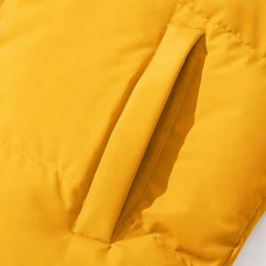 เสื้อแจ็คเก็ตพัฟเฟอร์แบบมีฮู้ด สีเหลือง คอตั้ง ยูนิเซ็กซ์ เป็นมิตรกับสิ่งแวดล้อม กันลม บุด้วยใยโพลีเอสเตอร์มาตรฐาน สวมใส่สบายในฤดูหนาว แบบลำลอง - Product Image 5