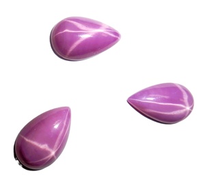 Rubis Étoilé Rose Poire 11x17 mm 9,5 Carats Créé en Laboratoire Poli Opaque Cabochon avec Effet Étoile à 6 Branches pour la Fabrication de Bijoux - Product Image 1