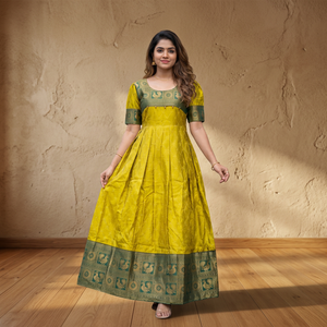 Robe Anarkali longue en soie jaune avec bordure verte, tenue traditionnelle indienne pour femmes, coupe ample, toutes saisons - Product Image 4