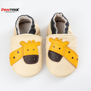 รองเท้าหนังเด็กระดับไฮเอนด์ พื้นนุ่ม ระบายอากาศได้ดี สวมใส่สบาย เหมาะสำหรับเด็กวัยหัดเดิน ทนทาน สวยงาม - Product Image 3