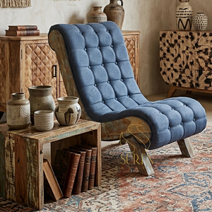 Silla de Comedor de Madera de Diseño Industrial de Última Moda India con Reposabrazos para Uso en Casas de Campo y Salas de Estar - Product Image 1