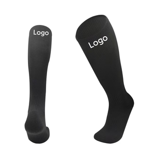 Chaussettes pour hommes 100% coton avec votre design et logos personnalisés, chaussettes de sport pour la course à pied et les événements - Product Image 2