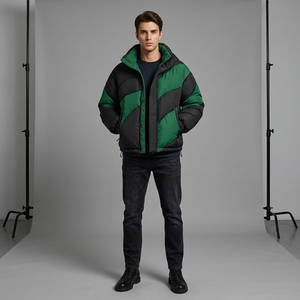 Chaqueta Acolchada para Hombre, Color Negro y Verde, con Bloques de Color, para Invierno, Cálida, sin Capucha, para Exteriores, Aislada - Product Image 1