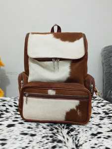 Mochilas de cuero con pelo sintético para las temporadas de verano e invierno, servicio OEM, duraderas, transpirables, estilo sostenible. - Product Image 1
