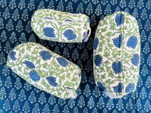 Ensemble de 3 trousses de toilette imprimées à la main, imperméables, lavables, pour maquillage et cosmétiques, avec poches, cadeau pour elle, cadeau de Noël - Product Image 3