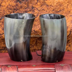 Verre en corne de bœuf de qualité supérieure, gravé et orné d'un anneau en laiton, verre à boire double face en corne de bœuf Viking pour les fêtes - Product Image 2