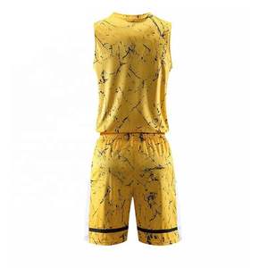 Uniforme de Baloncesto de Malla con Diseño Sublimado, Fabricado en Pakistán, Diseño de Bandera Personalizado, Precio al por Mayor, Jersey y Pantalones Cortos - Product Image 1