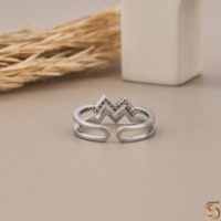 Bague pour femme en moissanite Zig Zag, alliance ouverte en forme de pyramide, 0,10 CT, empilable, plaqué rhodium, or massif 10 carats, Satani Brothers