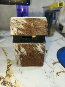 Housse de bouteille en cuir véritable avec imprimé pailleté 220g, accessoire cadeau portable pour hommes et femmes - Product Image 3