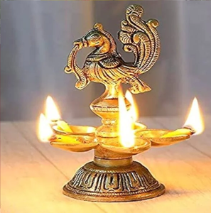 Lampe à huile en laiton massif à une seule mèche, avec un piédestal surélevé et une large poignée, idéale pour la décoration traditionnelle, à prix de gros - Product Image 4
