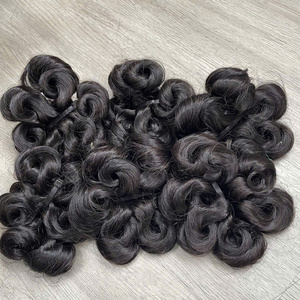 Extensions de cheveux bouclés de haute qualité, prix d'usine en gros, couleur naturelle, pour femmes, cheveux abordables de haute qualité - Product Image 1