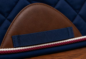 Almohadilla acolchada azul marino para silla de montar, equitación inglesa, salto y doma, de malla transpirable, con ribete personalizado y parche de cuero, al por mayor - Product Image 2