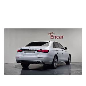 Mercedes-Benz Clase E E250 Exclusive 2023, 31,488 km, Caja de Cambios Automática, Cámara Trasera, Asientos de Cuero, Volante a la Izquierda - Product Image 2