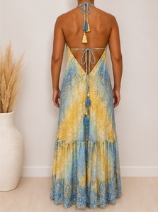 Robe longue bohème pour femme, imprimé cachemire bleu et jaune, col en V, en mousseline, coupe classique, décontractée d'été, longueur ras du sol, ourlet étagé, taille élastique - Product Image 2