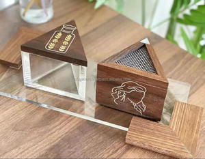 Mabkhara Arabe Élégante Décorée de Nacre, Brûleur d'Encens en Bois de Santal Fait Main de Haute Qualité, Luxe Religieux Ramadan Kareem - Product Image 3