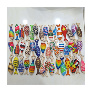 Peces de madera pintados a mano, tradicionales y modernos, para fines decorativos - Product Image 5