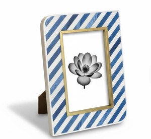 Cadre photo en os incrusté, rectangulaire, bleu et blanc, à rayures diagonales, bordure dorée, fait main, pour table, orientation verticale - Product Image 4