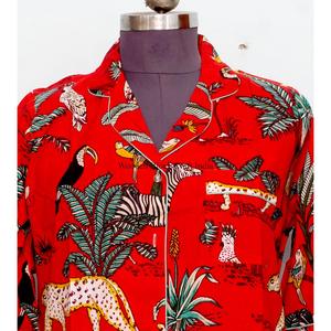 เสื้อเชิ้ตผ้าฝ้ายอินเดียทำมือสำหรับผู้หญิง แต่งเข็มขัดผูกเอว กระดุมตกแต่ง เรียบง่าย หวาน ทรงเอไลน์ สไตล์ Y2K ชุดลำลองสไตล์ชาติพันธุ์ ทันสมัย - Product Image 2