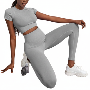 Conjunto deportivo ajustable para mujer, bra deportivo y leggings, top transpirable para yoga, entrenamiento, gimnasio, ropa deportiva activa. - Product Image 6