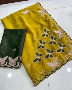 Sari de Georgette Bordado KV Estilo Bollywood (Color Mostaza) - Product Image 1