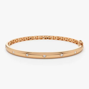 Bracelet jonc classique en or jaune avec diamants ronds taille brillant cultivés en laboratoire, bijoux pour femme à porter au quotidien - Product Image 2
