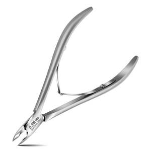 Coupe-cuticules professionnel en acier inoxydable de haute qualité Nghia, taille 5/1, personnalisé, tranchant, fabriqué au Pakistan, avec boîte - Product Image 1