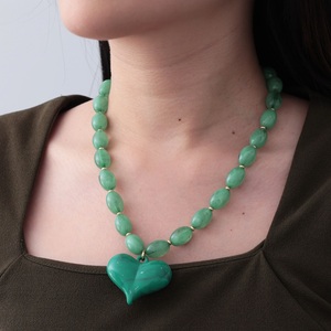 Collier Religieux Pyramide Féerique en Résine Faite à la Main ILAHI – Accessoire de Bijouterie DIY Audacieux et Attrayant pour les Passionnés de Mode Moderne - Product Image 5