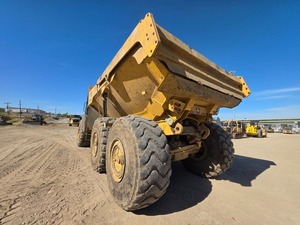 Camion articulé 410P 2001 Z216399 – Équipement Premium Prêt à l'Exportation – Charge utile nominale 200 tonnes – Chargeuse sur pneus et pelle rétrocaveuse - Product Image 5