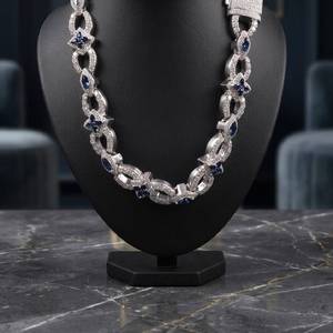 Collier hip-hop tendance en moissanite pour femmes et hommes, disponible à la vente - Product Image 1