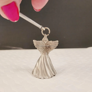 Bougie en forme d'ange vintage Éteignoir à bougie en métal Ange en étain par Azora Industries - Product Image 3