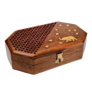 AHTE MANUEXPO UR-065 Caja de Joyería Octogonal de Madera con Forro de Terciopelo Rojo, Estuche de Almacenamiento con 6 Compartimentos - Product Image 2