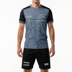 Camiseta de Fútbol Sublimada Personalizada con Cuello en V, Manga Corta, 100% Poliéster, Malla Transpirable, para Todas las Temporadas, Ropa Deportiva para Adultos - Product Image 6