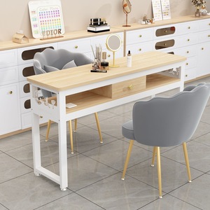Table de manucure moderne en bois avec tiroir de rangement et chaise rose pour salon de beauté - Product Image 4