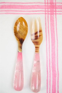 Ensemble cuillère et fourchette à salade en résine artisanale, ustensiles de service décoratifs de luxe pour la maison, les restaurants, les mariages et les événements - Product Image 2