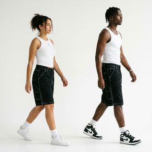 Jorts décontractés pour hommes et femmes avec un design en denim classique pour la mode streetwear et le confort au quotidien - Product Image 4