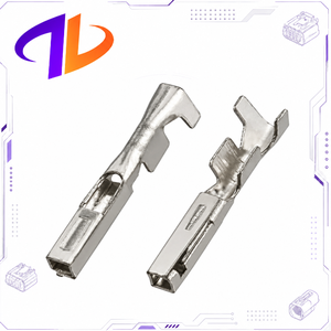 917308-1 Terminal de sertissage automobile femelle compatible 1,5 mm 22-20 AWG pour faisceau de câbles - Product Image 1