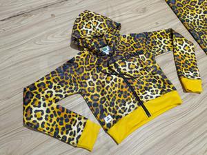 Sudadera con Capucha para Mujer, Diseño de Leopardo Sublimado, Ligera, Ecológica, Transpirable, de Algodón French Terry, con Bordado y Lavado Ácido - Product Image 4