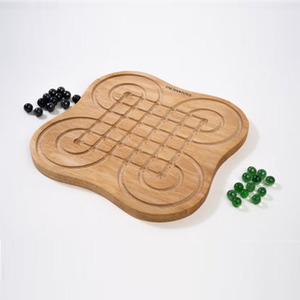 Juego de mesa Surakarta de madera hecho a mano con canicas y folleto de reglas, juego de estrategia clásico para el disfrute de la familia y los amigos. - Product Image 4