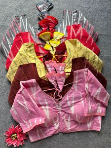 Blusa Acolchada de Algodón Puro Ikat Hecha a Mano con Espalda Abierta y Manga Larga con Latkan, Top para Saree, Venta al por Mayor - Product Image 6