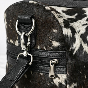Sacs de voyage en cuir de vachette véritable, fournisseur en gros, logo personnalisé, fabricant OEM, qualité supérieure, sacs de voyage d'exportation à vendre - Product Image 5