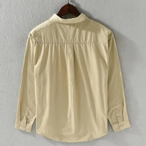 เสื้อเชิ้ตผู้ชายผ้าฝ้าย 100% แบบซาฟารี สีพื้น ไซส์ใหญ่ สไตล์ลำลอง แขนยาว ปกคอพับ ระบายอากาศได้ดี ODM สำหรับฤดูใบไม้ร่วง - Product Image 4