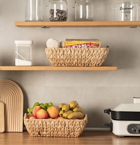 Panier à linge rustique en jacinthe d'eau avec poignées en bois, panier de rangement polyvalent pour vêtements de salle de bain - Product Image 5