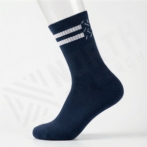 Chaussettes ras du cou bleu marine à rayures blanches, respirantes, tricotées, style classique pour adultes, usage quotidien décontracté - Product Image 3