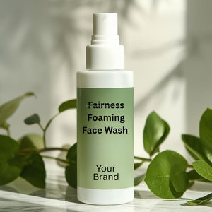 Nettoyant Visage Moussant Éclaircissant et Illuminateur, Nettoyage en Profondeur, Hydratation, Contrôle du Sébum, Soin Peau Éclatante OEM ODM - Product Image 1