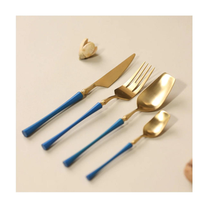 Juego de cubiertos de alta calidad en color plateado, nuevo diseño, tamaño personalizado, para bodas y fiestas, diseño artesanal en acero espejado. - Product Image 3