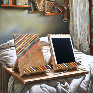 Soporte Ajustable para Tablet y Celular de Escritorio con Puerto de Carga, Ideal para Cocinar y Relajarse en el Escritorio - Product Image 4